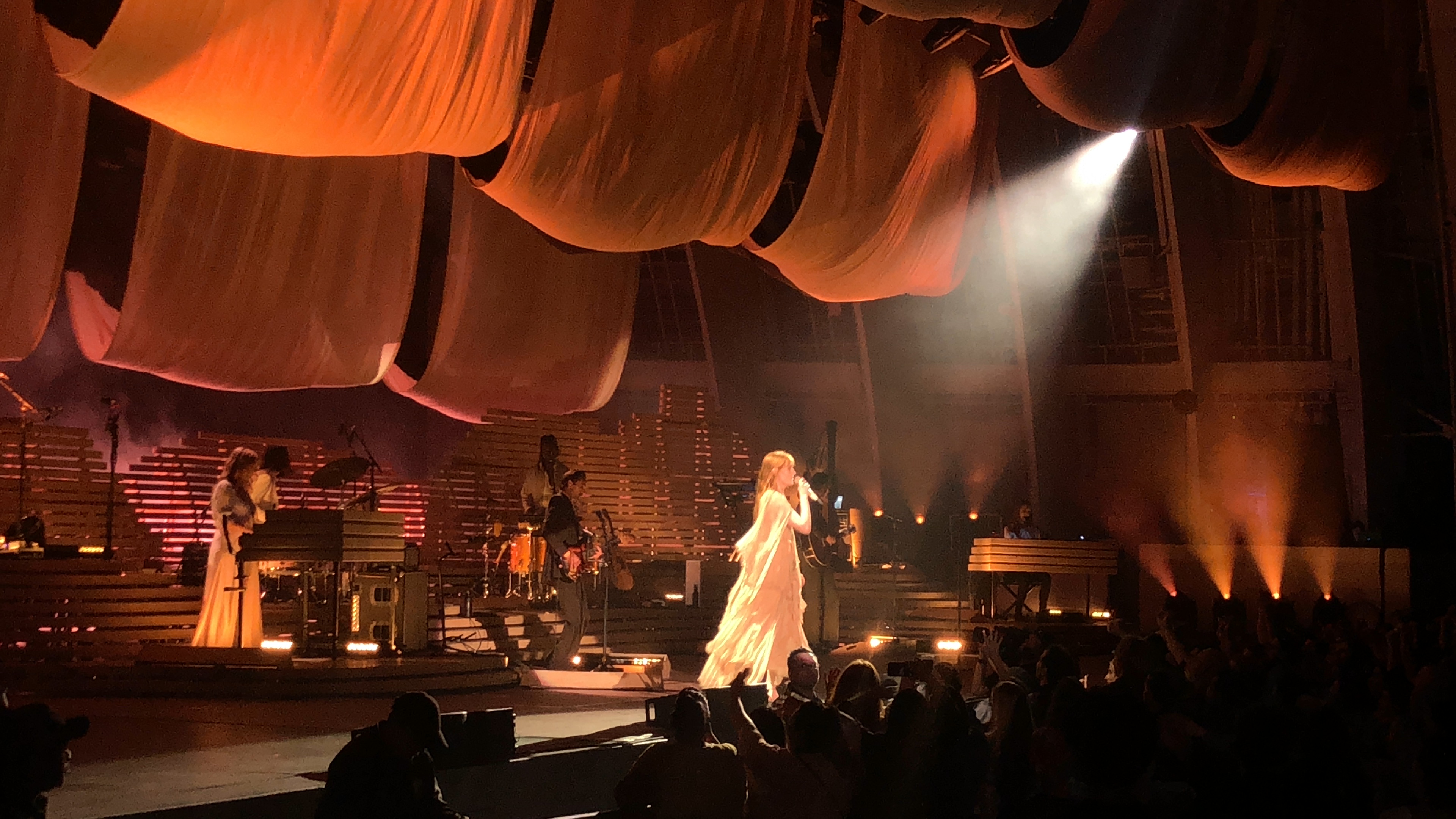 Florence + the Machine - High as Hope Tour