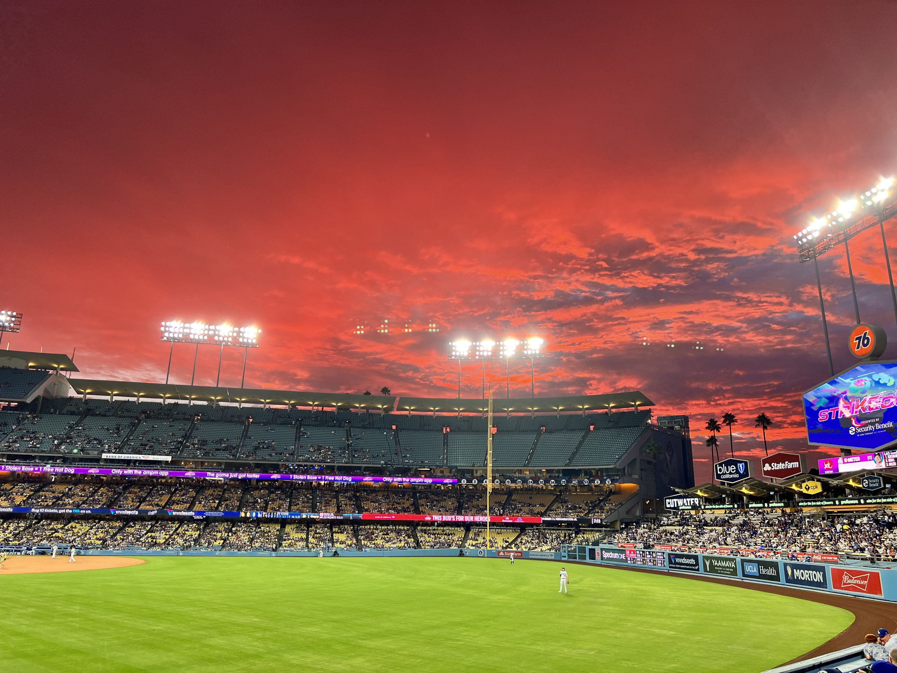 Los Angeles Dodgers vs San Diego Padres