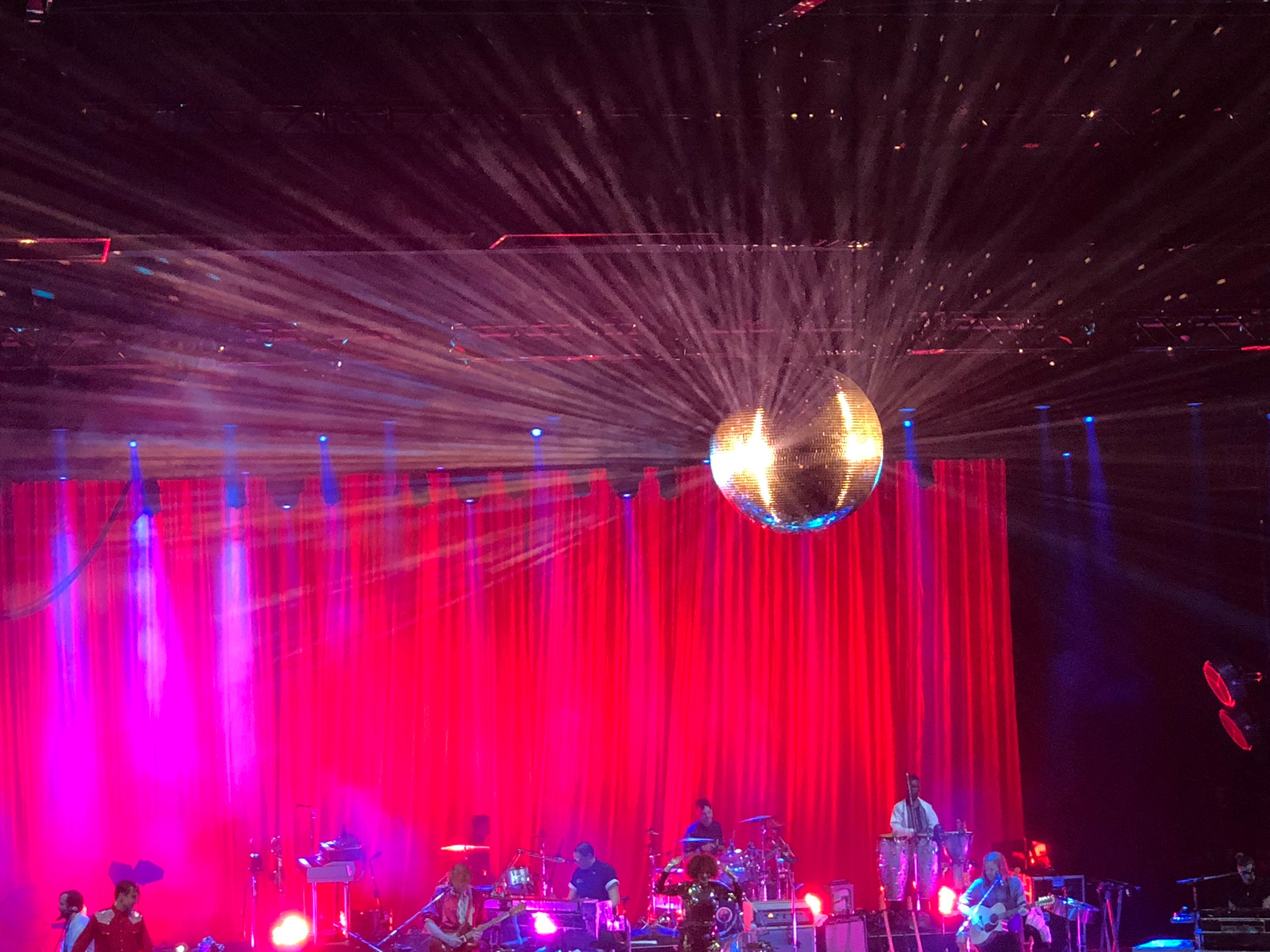 Arcade Fire - Everything Now Continued