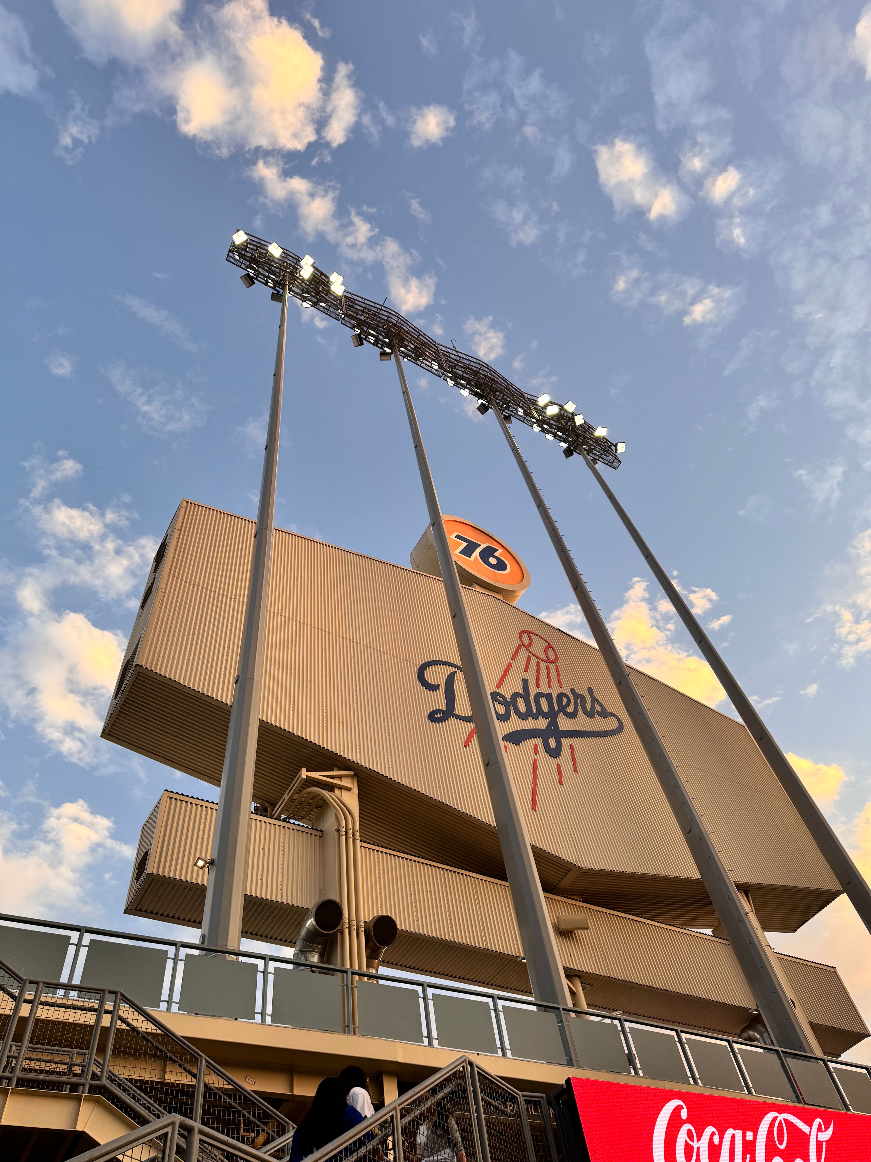 Los Angeles Dodgers vs Milwaukee Brewers