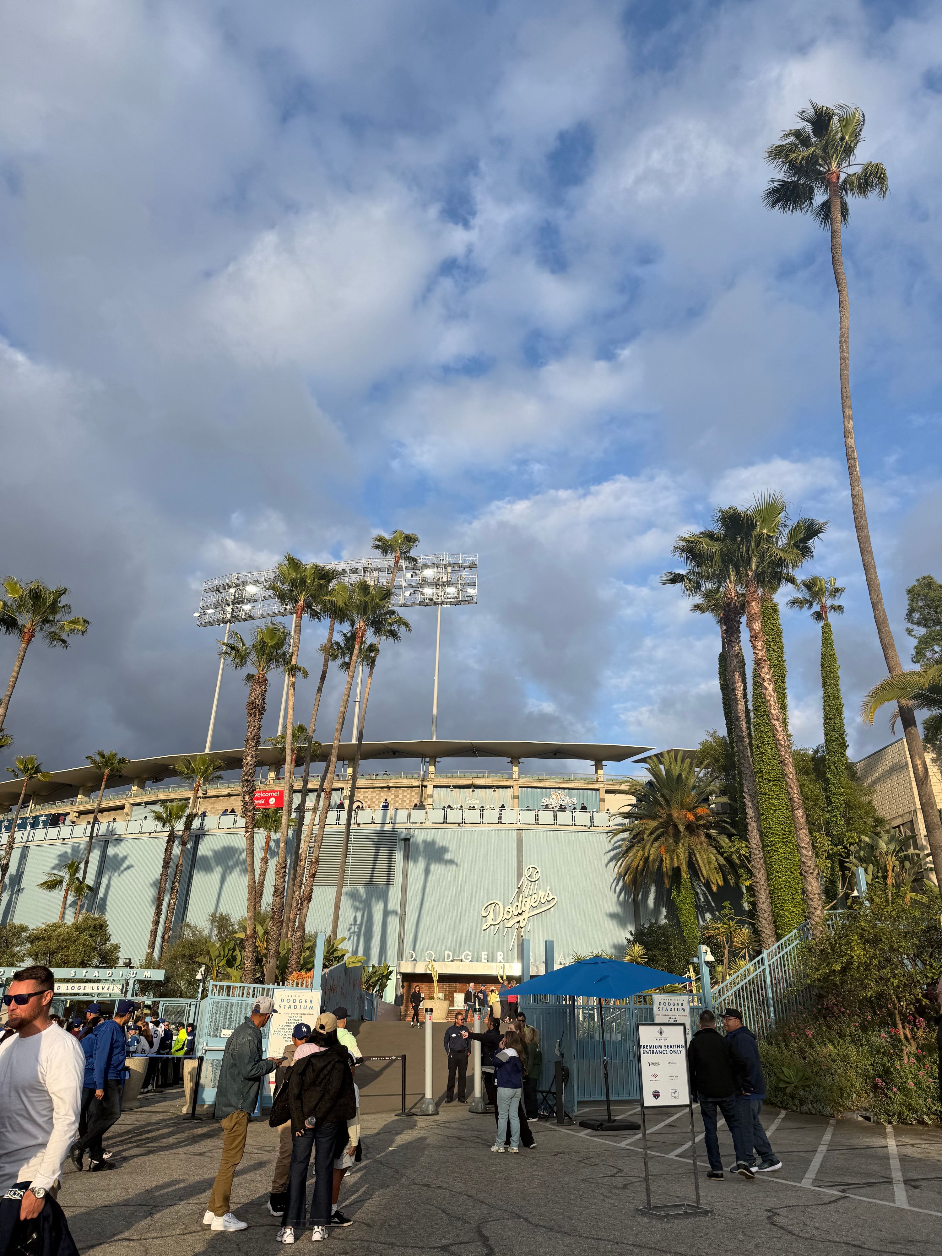 Los Angeles Dodgers vs Pittsburgh Pirates